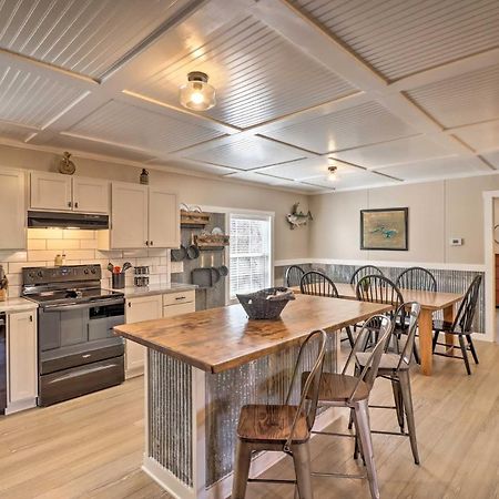 Lakefront Greers Ferry Cabin With Covered Boat Slip! Fairfield Bay Eksteriør billede